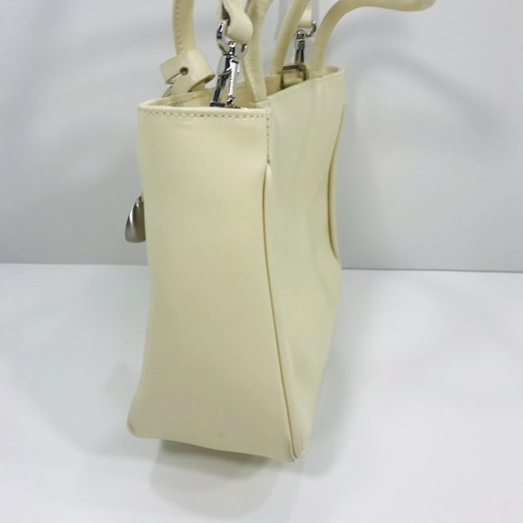 50% OFF  Authentic Furla Italian leather Cream shoulder bag - Picture 4 of 11